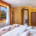 anna-hotel-matrafured-csaladi-ket-legteru-szoba-3